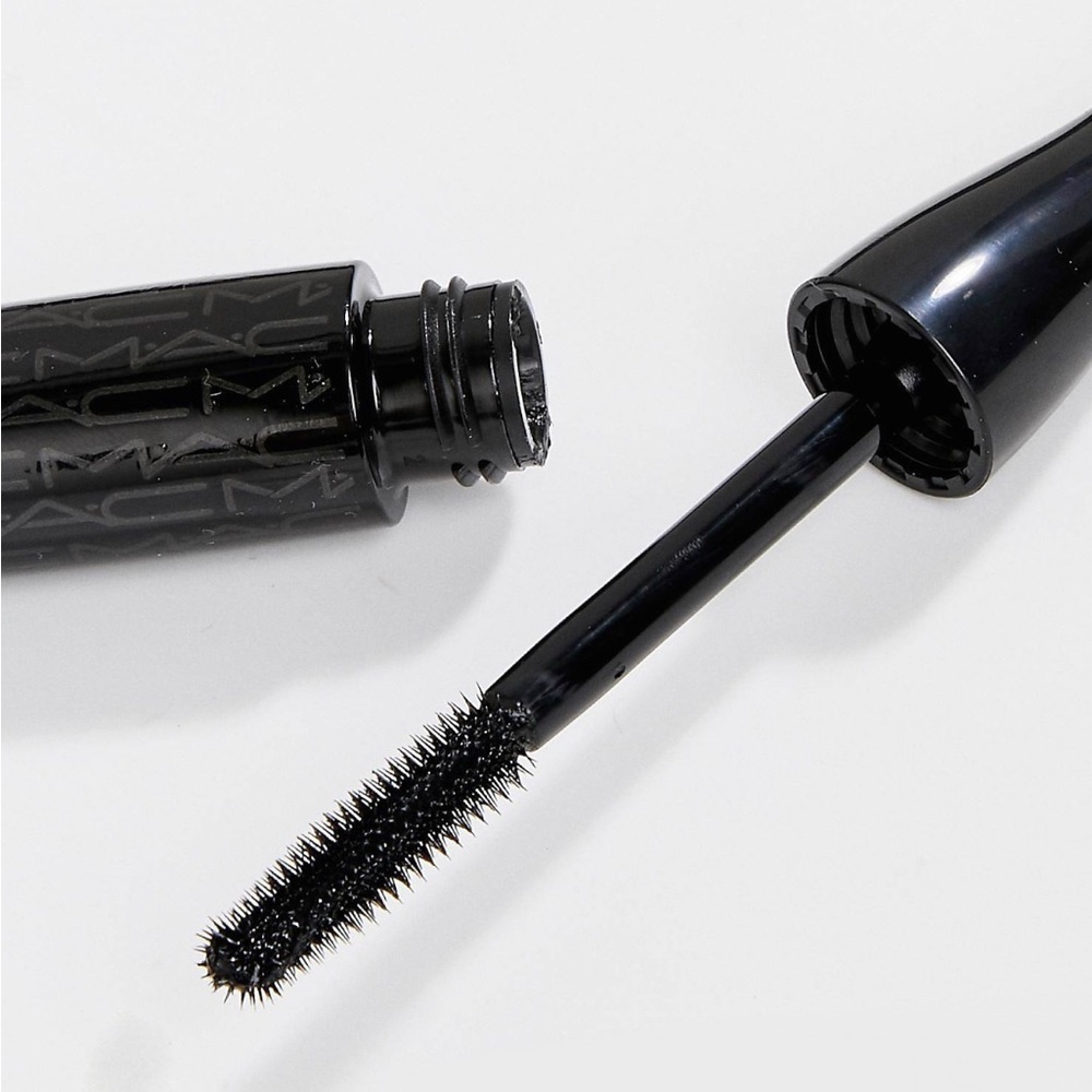 MAC In Extreme Dimension 3D BLACK Lash Mascara - Picture 6 of 14
